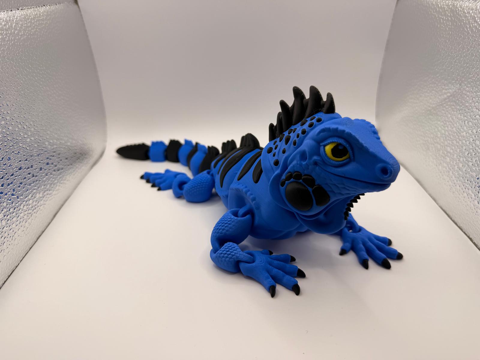 Articulated iguana
